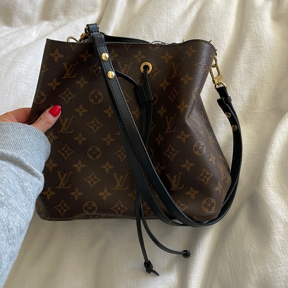 Louis Vuitton Black Néonoé MM - Picture 1 of 3